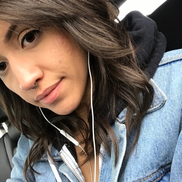 Meet your Posher, Byanca - Picture 3 of 8